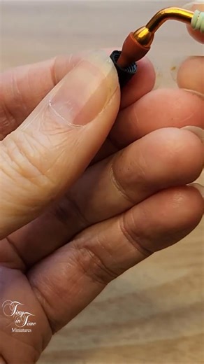 201K views · 5.2K reactions | Making a wine bottle out of cardboard and a toothpick. Full tutorial available on youtube https://youtu.be/0qeqlch2ATM | Tiny in Time Miniatures | Facebook