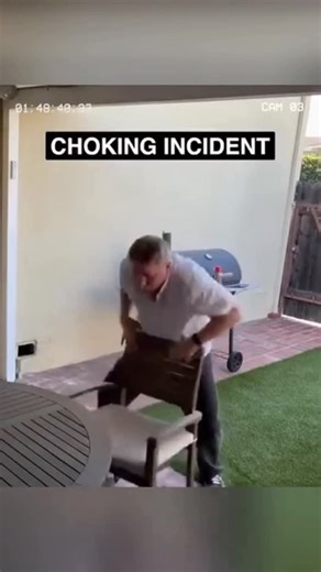 Lionel Ventura on Instagram: "⛔️ PERSONNE NE VIENDRA VOUS SAUVER. ⛔️ Imaginez-vous une seconde : vous êtes seul et vous vous étouffez totalement. La technique de la chaise ? ❌ Mythe dangereux. Elle bloque au niveau des côtes et n’expulse pas le corps étranger. 👉 Dans cette vidéo, je vous montre LA technique réellement efficace qui peut vous sauver la vie quand il n’y a personne autour. ⏱️ Chaque seconde compte. Ce geste, tout le monde devrait le connaître. #etouffement #urgence #premierssecours