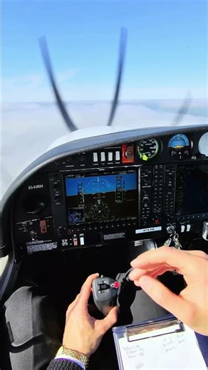 Can‘t wait to do the same on the quicker and bigger DA42 #aviation #ifr #pilot #flighttraining