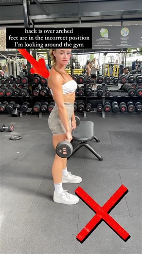 How To Fix Your Deadlift Form (Stop Making These Mistakes)