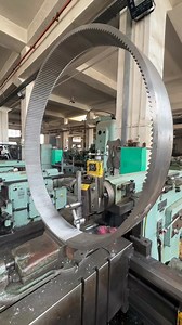 Using a shaper machine for opening up a gear ⚙️🛠️ #machining #manufacturing | مصنع الجندى للصناعات المتطورة-El Gendy for Advanced Industries