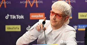 The Netherlands supported Joost Klein, who was disqualified from the Eurovision Song Contest: Europa was played in churches and the contest was criticized on TV. Video