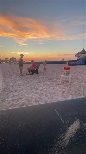A little time lapse at sunset. Vacation days | Clearwater Beach Water Slide - Big Event Slides