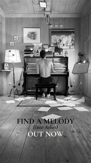 Through the walls of our home…🖤 What do you feel? #andreavanzo #mariannebeaulieu