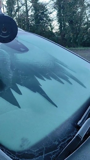 Car window defrosting 🚘❄️ #satisfying #oddlysatisfying #defrosting #fyp