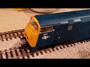 Review of the Bachmann class 42 warship and Dapol class 52 western diesel hydraulic