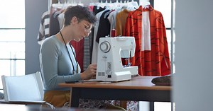 Sélection shopping : une table pour machine à coudre