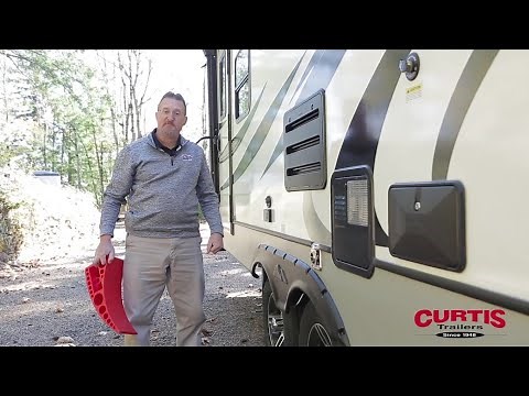 Changing a trailer tire with the Andersen Rapid Jack