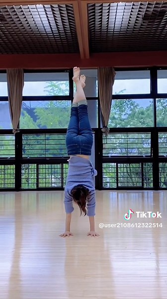 TikTokでkami_contortionさんをチェック！