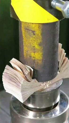 How strong is money and coin? 😱 #realmoney #hydraulicpress #viral #curshing