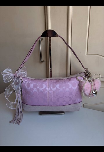 March Drop: Vintage Coach Bags Just for Pink Lovers!