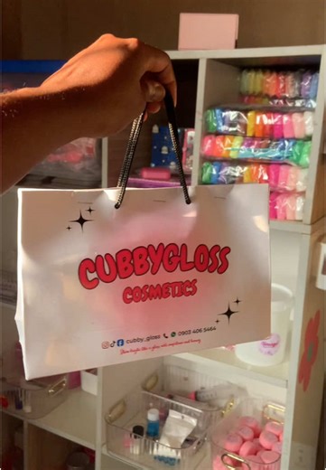 Lip Gloss Making: Start Your Own Lip Gloss Business