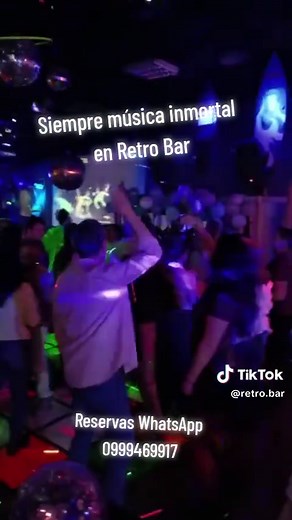 Música Inmortal en Retro Bar Quito