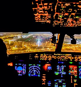 416K views · 22K reactions | ✈️ Awesome Night Landing at Dubai Int'l - HiFly A330-900neo #pilot #pilots #pilotlife #pilotseye #avgeek #justplanes #airbus #airbuslovers #A330neo #a330 #HIFLY #dubai #dxb #dxbairport #dubaiairport Dubai Dubai Airports DXB Airport FlightAware Flightradar24 | Just Planes | Facebook