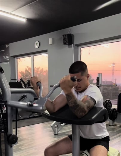 🥰#gym #love #gymmotivation #jala #bubacorelli #pilula ❤️