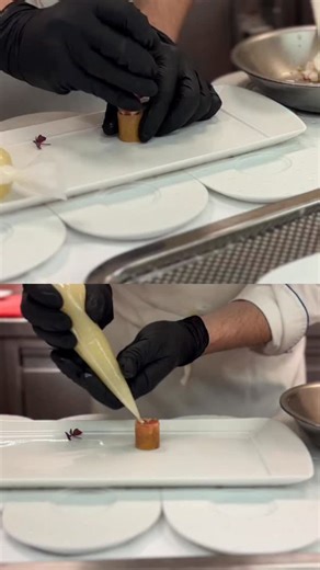 Lunchtime canapés at Le Bernardin. Happy Monday! | Le Bernardin