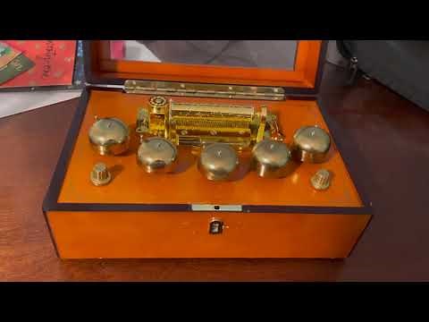 Mister Christmas Concertina Music Box Review With All 50 Songs