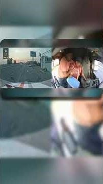 Police officers allegedly helped two men rob a truck driver | #shorts