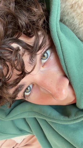 dane.molnar (@dane.molnar)’s video of In Love