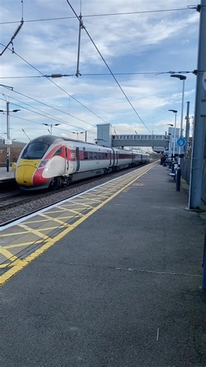 LNER Azuma Class 800 Passing Newark Northgate