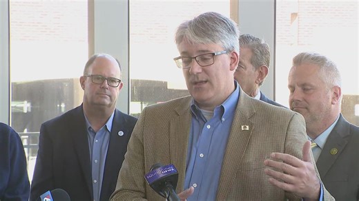 Moline-Chicago passenger rail funding approved; QC leaders react