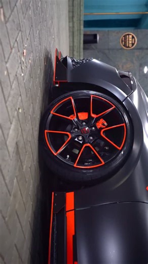 Sean Oakley on Instagram: "2022-2026 HONDA CIVIC 1/4” REFLECTIVE STRIPS, SIDE STRIPE, DRL HEADLIGHT TINT, HONEYCOMB GRILL, WHEEL SKINS & CALIPER WRAP SKINS Visit oakmandesignscars.com #oakmandesignscars #calipercovers #honda #11thgencivic #reflectivevinyl"