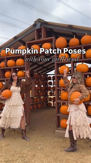 Poses with your girlfriend at a pumpkin patch 🎃 | biabeible