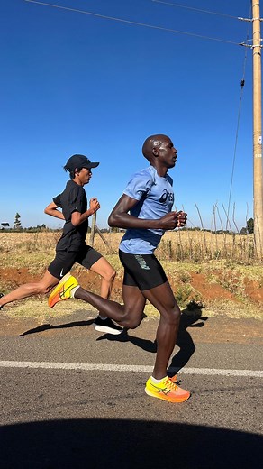 Suguru Osako 大迫傑 on Instagram: "Big Workout ! #runnjng #ランニング #マラソン #ケニア #ワークアウト"