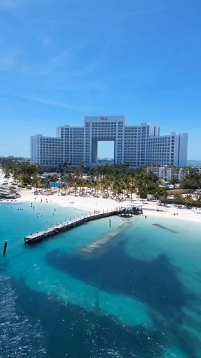 Cancun has it all for a tropical vacation… and so much more 🍹 Stay at resorts like RIU Palace Península, where beachfront comfort and fun experiences come together to create moments you’ll remember forever. ✨ . . . Cancún lo tiene todo para unas vacaciones tropicales… y mucho más 🍹 Hospédate en resorts como RIU Palace Península, donde la comodidad frente al mar y las experiencias divertidas se combinan para regalarte momentos que recordarás para siempre. ✨ 📍 @RIUHotels 🎥: @paul.pm1 #MexicanC