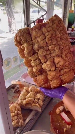 หมูกรอบหนังระเบิดคุณเล็ก😋##ครอบครัวตัวbbb##bbmemory##tiktokพากิน##นักชิมอาหาร##หมูกรอบ