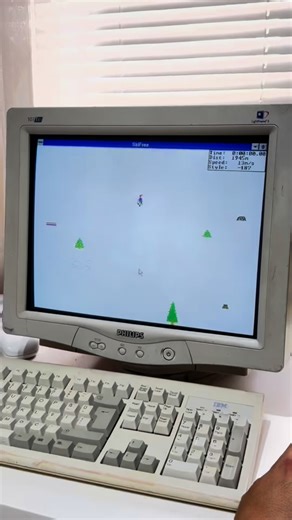 Retro Computer on Instagram: "I created my own SkeFree-style game in just a few minutes 🎮 All thanks to rork.app — no coding needed! Such a fun and insanely fast experience 🚀 If you’ve got an idea, turning it into reality is way easier than you think. #retrocomputer #retrogame #90s #2000s #rork #ad"