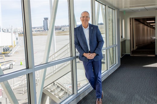 Springfield-Branson National Airport director announces retirement