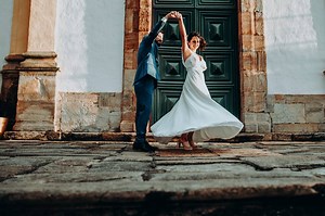 25 Valsas de casamento perfeitas para a primeira dança do casal