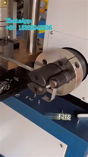 Flat iron bending machine function test, operation method, factory