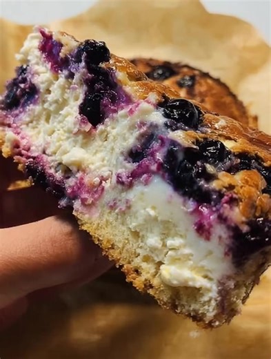 This morning I made cottage cheese blueberry bake. It was simply delicious, the cottage cheese gives it a creaminess to balance the tart blueberries. You've got to try it! Recipe: Ingredients: 1 ½ cups cottage cheese 3 large eggs ½ cup honey or maple syrup ..... Fυll ᖇecίpe in Coʍmеոτ [💬] | Jesus Never Fails