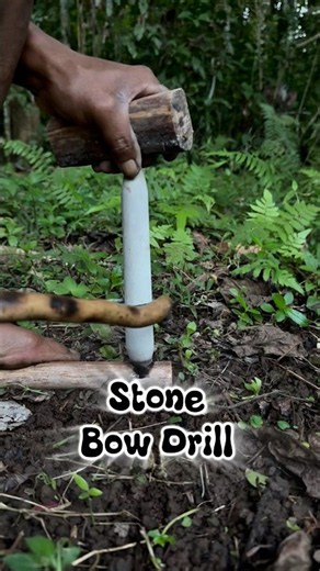 Starting a fire using a Bow drill with a fstone shaft #primitivefirelighting #bushcraft