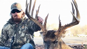'We could possibly lose deer hunting.' Bill calls for feeding ban, more in Mississippi