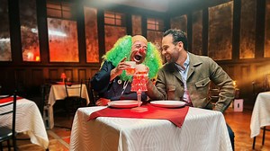 Brozo y Carlos Loret de Mola llegan de avanzada al lugar de moda: “El Infierno”, ahí hablan de los diablos que actuaron en las elecciones y de los demonios que se van a soltar el próximo sexenio. #Latinus #InformaciónParaTi | Latinus