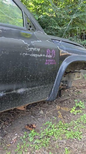 Rust Bucket Dakota gets one LAST Ride 🤣 #dodge #4x4