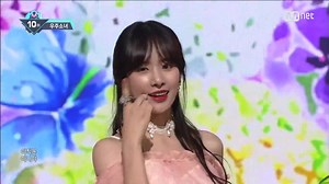 大型女团神走位【宇宙少女大势曲舞台】WJSN - Secret 高清现场live