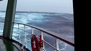 Ship makes it's way across turbulent waters of Drake Passage