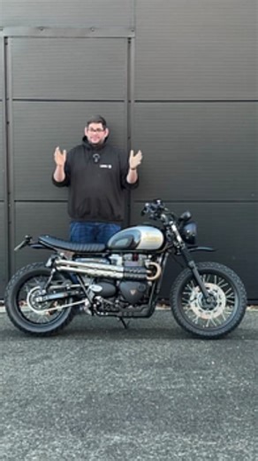 Cafe Racer Club on Instagram: "Scrambler 900 Fat Tank Icon via @triumphwestlondon Fitted with Cortado Kit"