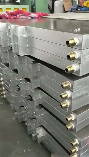 The Heart of a Vulcanizing Table: How We Engineer Our Steel Plate