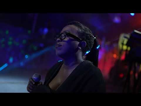 Ariel Wayz - Ariel vs wayz 'Live Performance'