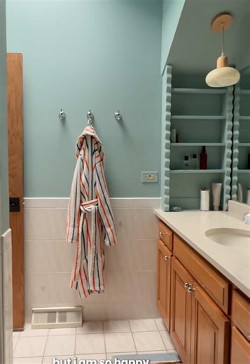 Transforming My Bathroom on a Budget: A DIY Makeover