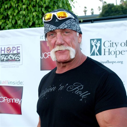 Donald Trump and Sylvester Stallone lead tributes for Hulk Hogan following shocking death