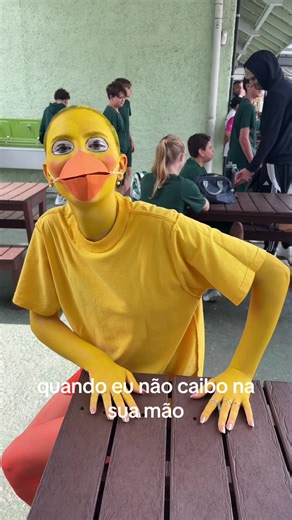 Trote da Galinha Pintadinha no Terceirão