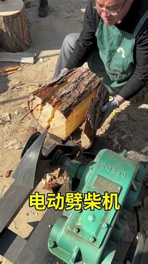 Electric wood splitter for home use, effortless wood splitting, clack-clack! #greenwoodworking