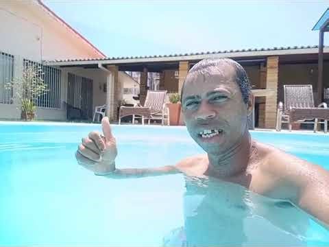Código 320 aí uma seguido na piscina