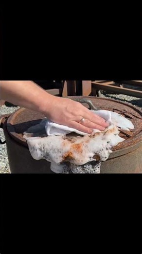 rusty removal cast iron cauldron #shorts #asmr #rustremoval #satisfying